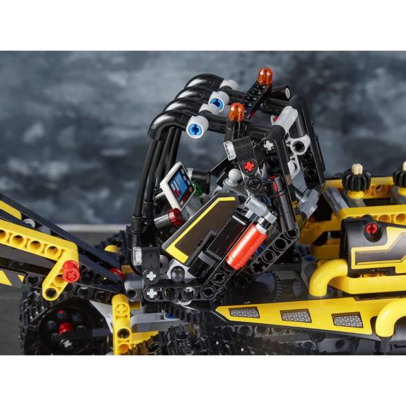 Конструктор LEGO Technic 42094 Гусеничный погрузчик в Пензе